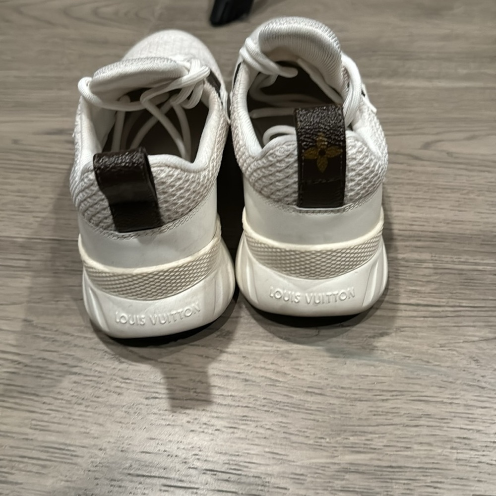 White Louis Vuitton Sneakers - Picture 3 of 5